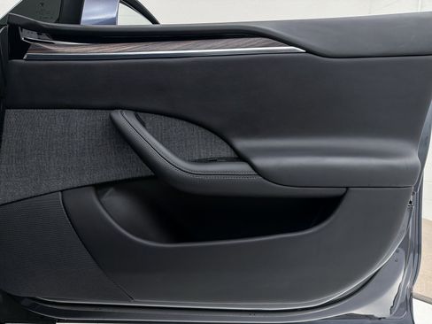 Used 2021 Tesla Model S Plaid image 25