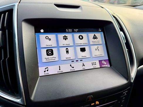 Certified 2019 Ford Edge Titanium w/ Equipment Group 301A image 27