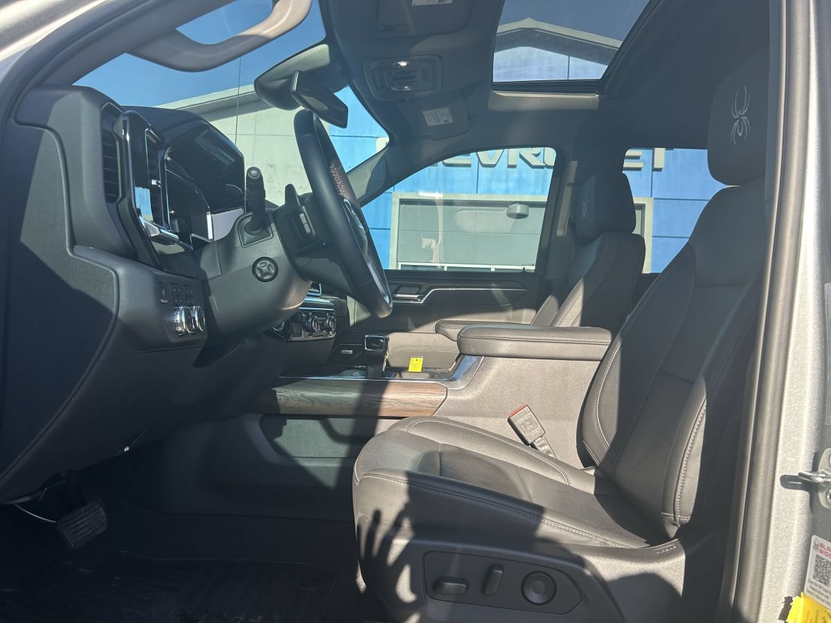 Used 2025 GMC Sierra 1500 SLT w/ SLT Premium Package AWD/4WD image 8