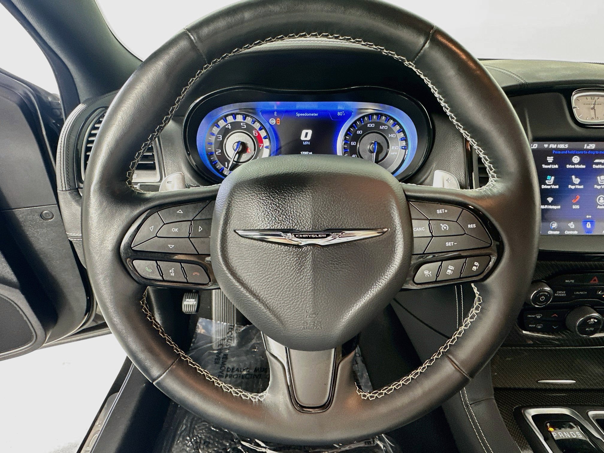 Used 2023 Chrysler 300 C RWD image 11