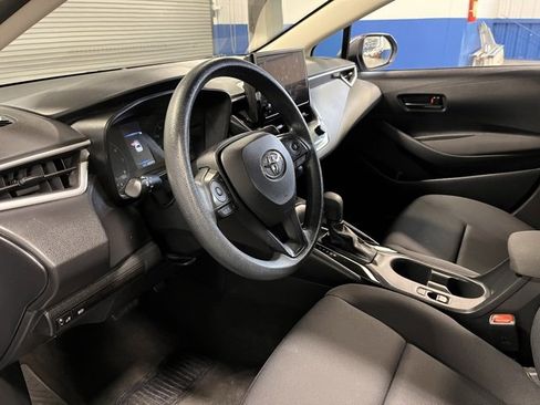 Used 2023 Toyota Corolla LE image 23