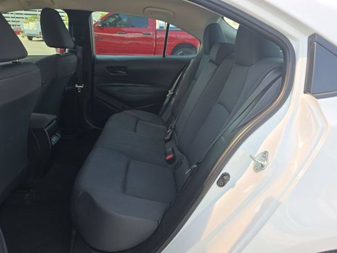 Used 2024 Toyota Corolla LE FWD image 4