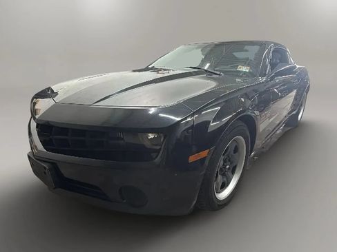 Used 2012 Chevrolet Camaro LS RWD image 1