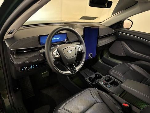 Certified 2025 Ford Mustang Mach-E Premium AWD/4WD image 4
