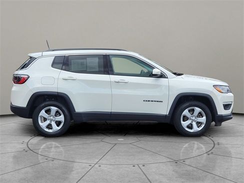 Certified 2020 Jeep Compass Latitude w/ Cold Weather Group image 13