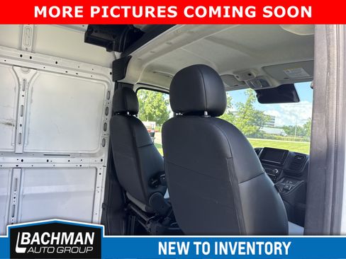 Used 2024 RAM ProMaster 2500 w/ Convenience Group FWD image 8
