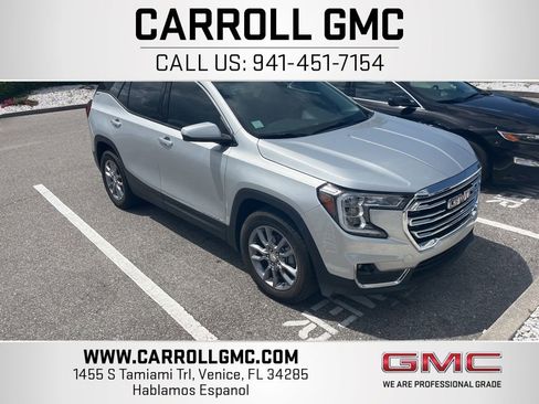 Used 2022 GMC Terrain SLT w/ LPO, Floor Liner Package FWD image 1
