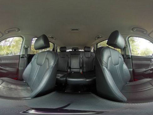 Used 2024 Kia Sorento S AWD/4WD image 45