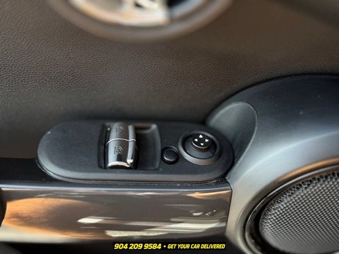 Used 2017 MINI Cooper 2-Door Hardtop FWD image 13