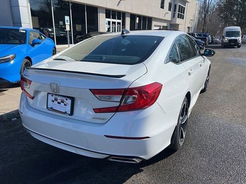 Used 2022 Honda Accord Sport image 5