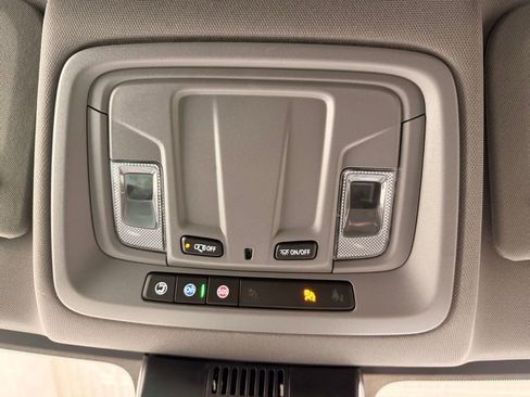 Used 2025 Chevrolet Silverado 1500 LT image 54