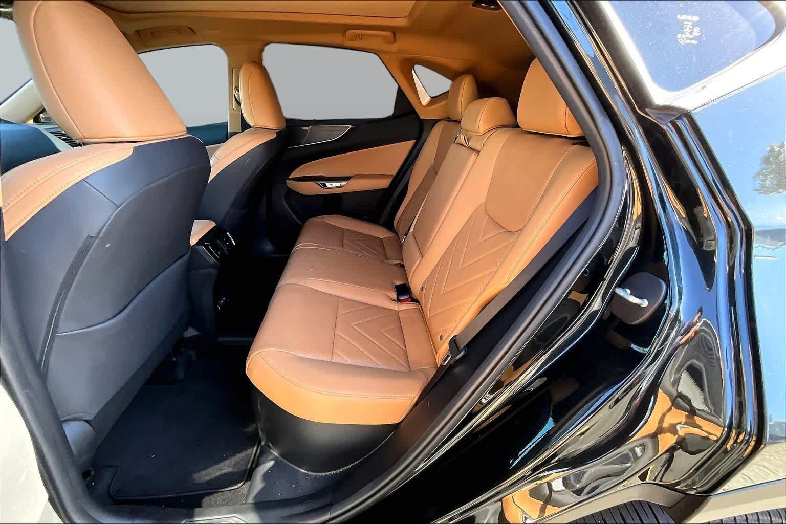 Used 2026 Lexus NX 450h+ AWD w/ Accessory Package (Z2) image 19