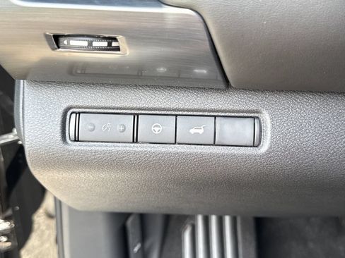 New 2026 Nissan Pathfinder SL FWD image 12