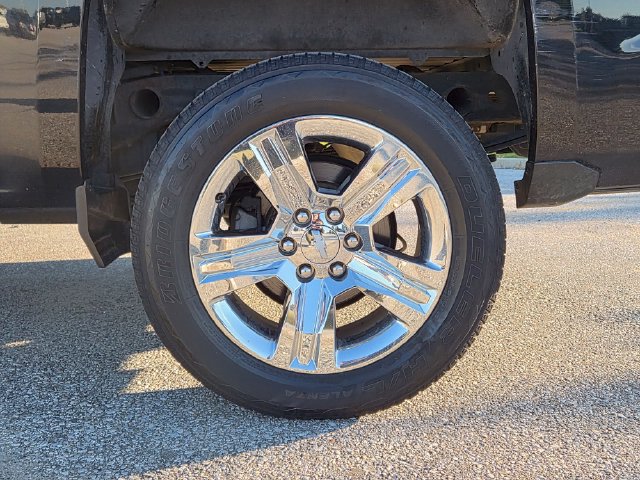 Used 2019 Chevrolet Silverado 1500 Custom w/ Custom Convenience Package AWD/4WD image 9