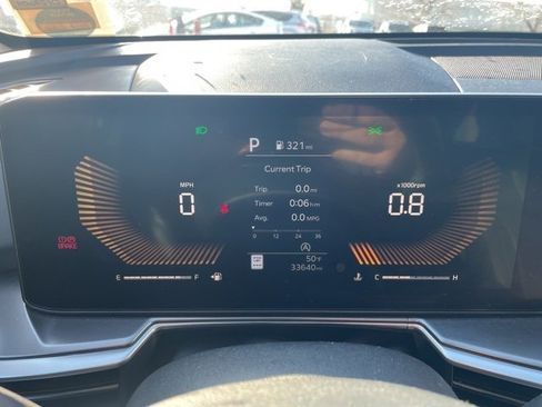 Used 2024 Kia Sorento S image 6