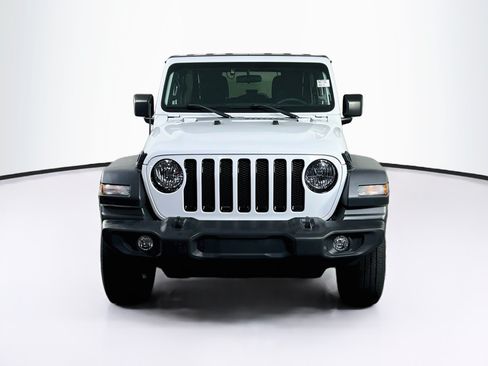 Used 2023 Jeep Wrangler Unlimited Sport AWD/4WD image 2