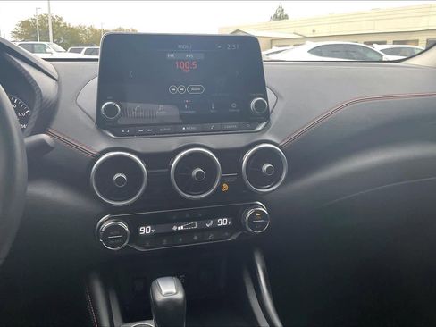 Used 2025 Nissan Sentra SR w/ SR Premium Package image 36
