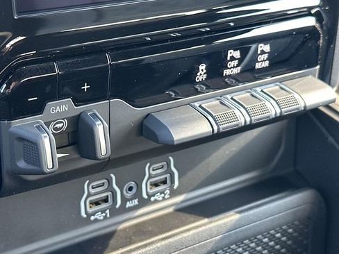 New 2026 RAM 1500 4x4 Crew Cab image 26