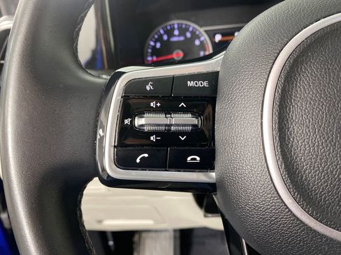 Used 2022 Kia Sorento EX w/ Panoramic Sunroof Package image 14