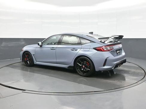 Used 2025 Honda Civic Type R image 5