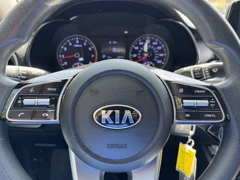 Used 2019 Kia Forte LXS FWD image 19