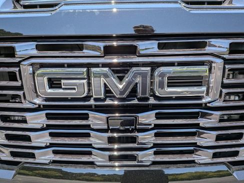 New 2026 GMC Sierra 2500 Denali Ultimate AWD/4WD image 28