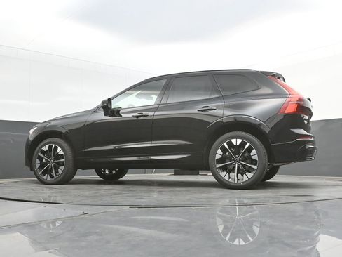 New 2026 Volvo XC60 B5 Plus w/ Climate Package AWD/4WD image 32