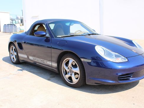 Used 2003 Porsche Boxster RWD image 2
