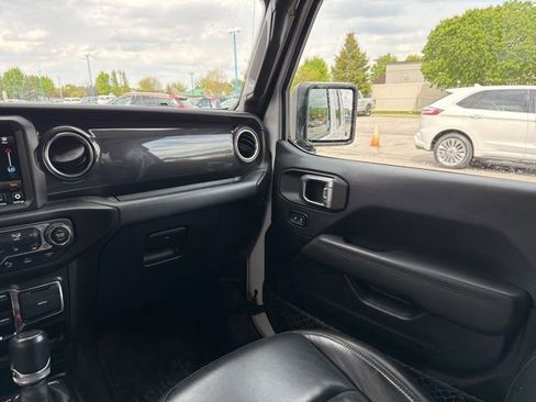 Used 2021 Jeep Wrangler Unlimited Sahara AWD/4WD image 21