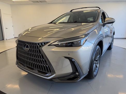 Used 2023 Lexus NX 350 AWD image 3