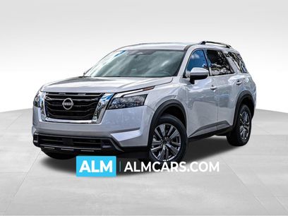 Used 2025 Nissan Pathfinder SV