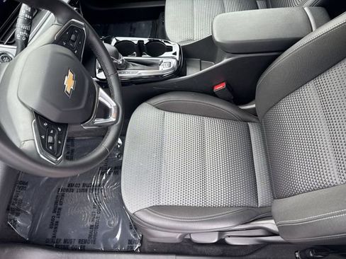 Certified 2025 Chevrolet Trax LT w/ LT Convenience Package image 20