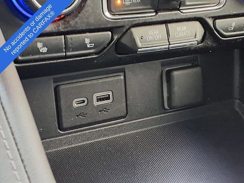 Used 2022 Chevrolet Tahoe LT w/ Luxury Package image 27