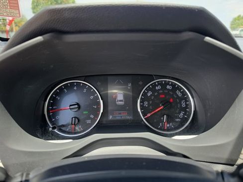 Used 2019 Toyota RAV4 XLE FWD image 18