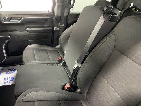 Used 2025 Chevrolet Silverado 1500 LT image 29