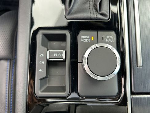 Used 2023 Toyota Tundra Platinum image 35