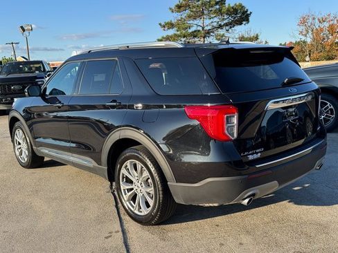 Certified 2023 Ford Explorer Limited w/ Equipment Group 301A image 10