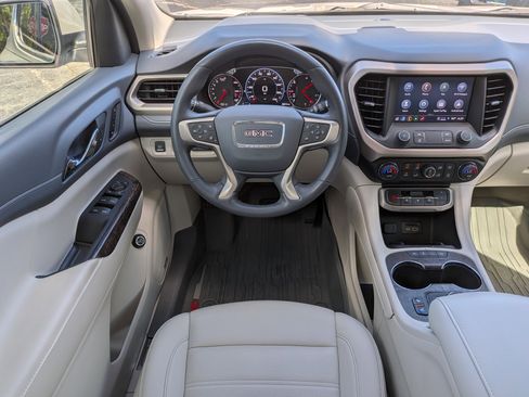 Used 2022 GMC Acadia Denali w/ Denali Ultimate Package FWD image 14