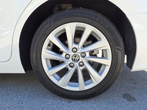 Used 2022 Toyota Camry LE image 15