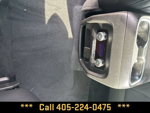 Used 2026 GMC Acadia Elevation w/ Elevation Premium Package FWD image 36