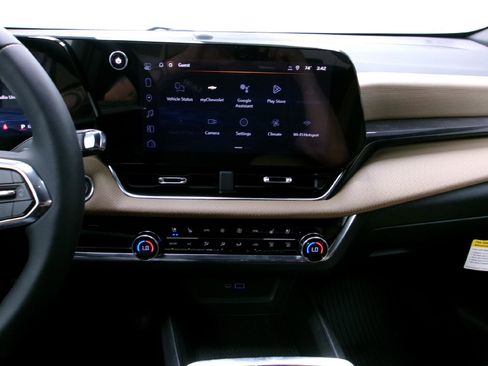 New 2026 Chevrolet Equinox ACTIV w/ Convenience Package III image 10