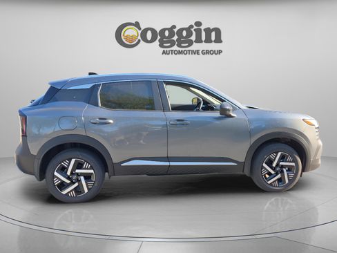 New 2026 Nissan Kicks SV FWD image 6