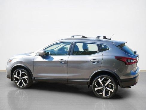 Certified 2022 Nissan Rogue Sport SL image 5