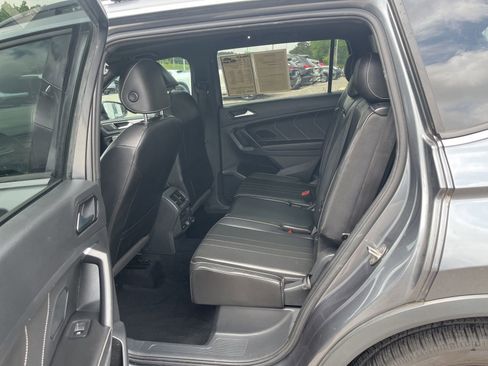 Used 2022 Volkswagen Tiguan SE R-Line FWD image 28