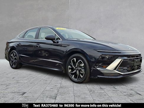 Certified 2024 Hyundai Sonata SEL image 1