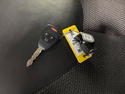 Used 2017 Jeep Wrangler Unlimited Sahara image 27