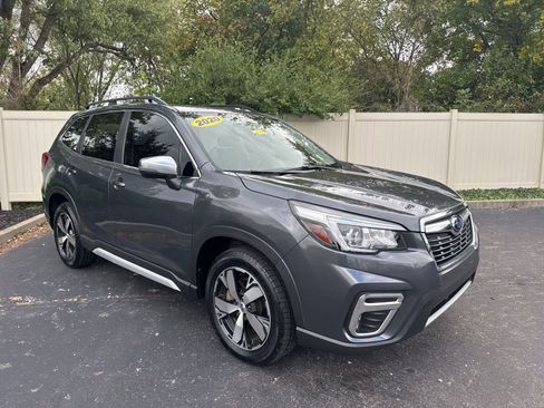 Used 2020 Subaru Forester Touring image 3