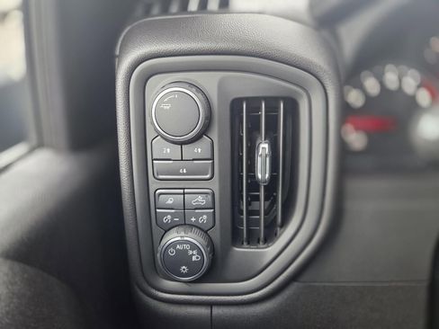 Certified 2025 Chevrolet Silverado 2500 Custom w/ Custom Value Package image 42