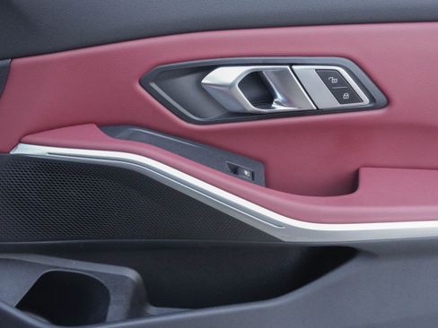 Certified 2023 BMW 330i xDrive Sedan w/ Driving Assistance Package image 29