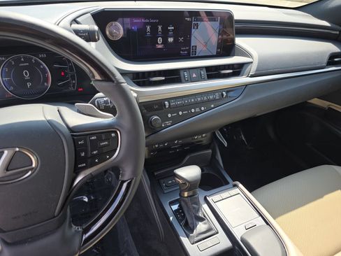 Used 2019 Lexus ES 350 w/ Premium Package FWD image 22